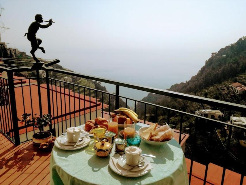 Bed and Breakfast Domus Gaia Amalfi Zewnętrze zdjęcie
